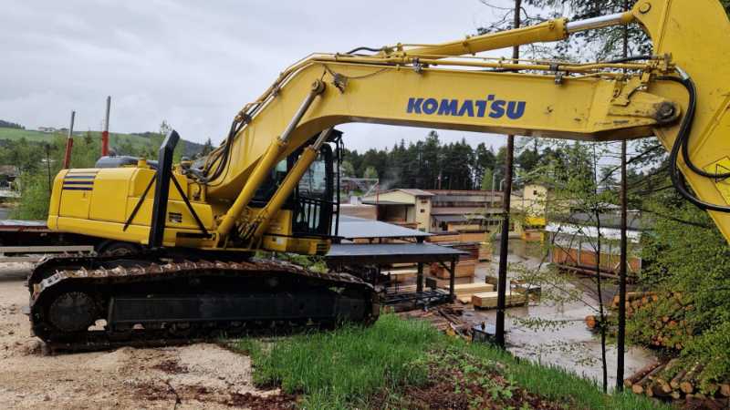 OmecoHub - KOMATSU PC240NLC-8